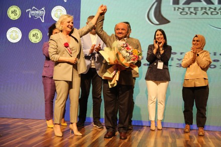 International Congress on Adhesive Dentistry 2023'ten Kareler