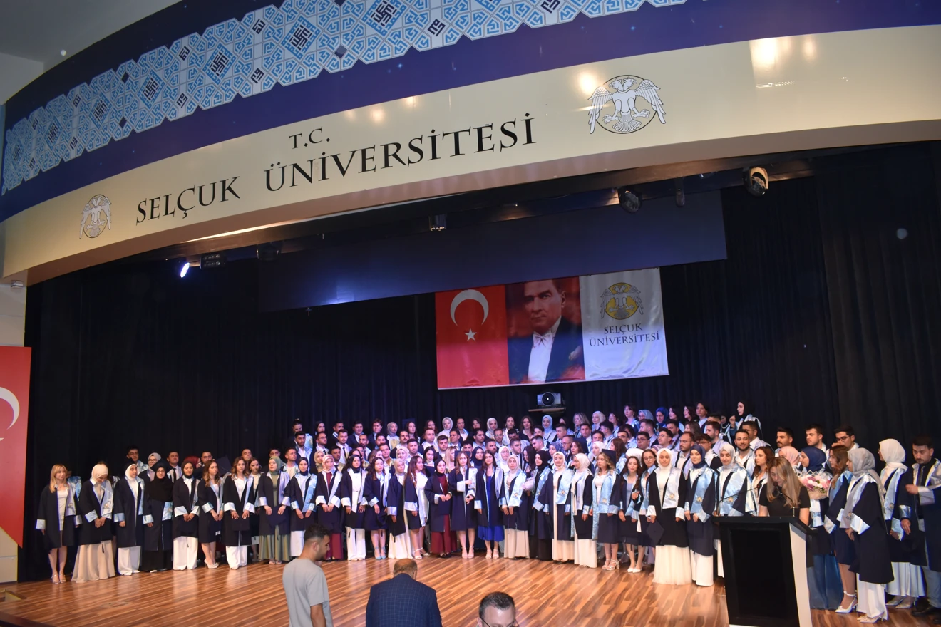 Selçuk Üniversitesi Diş Hekimliği Fakültesi 33. Dönem Mezuniyet Töreni