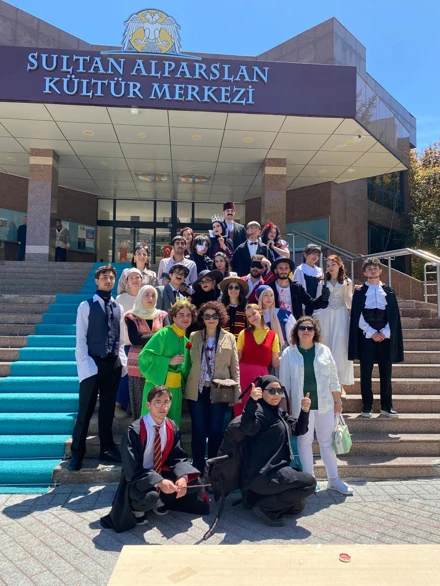 Canlı Kitap Sergisi