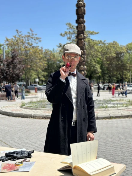 Canlı Kitap Sergisi