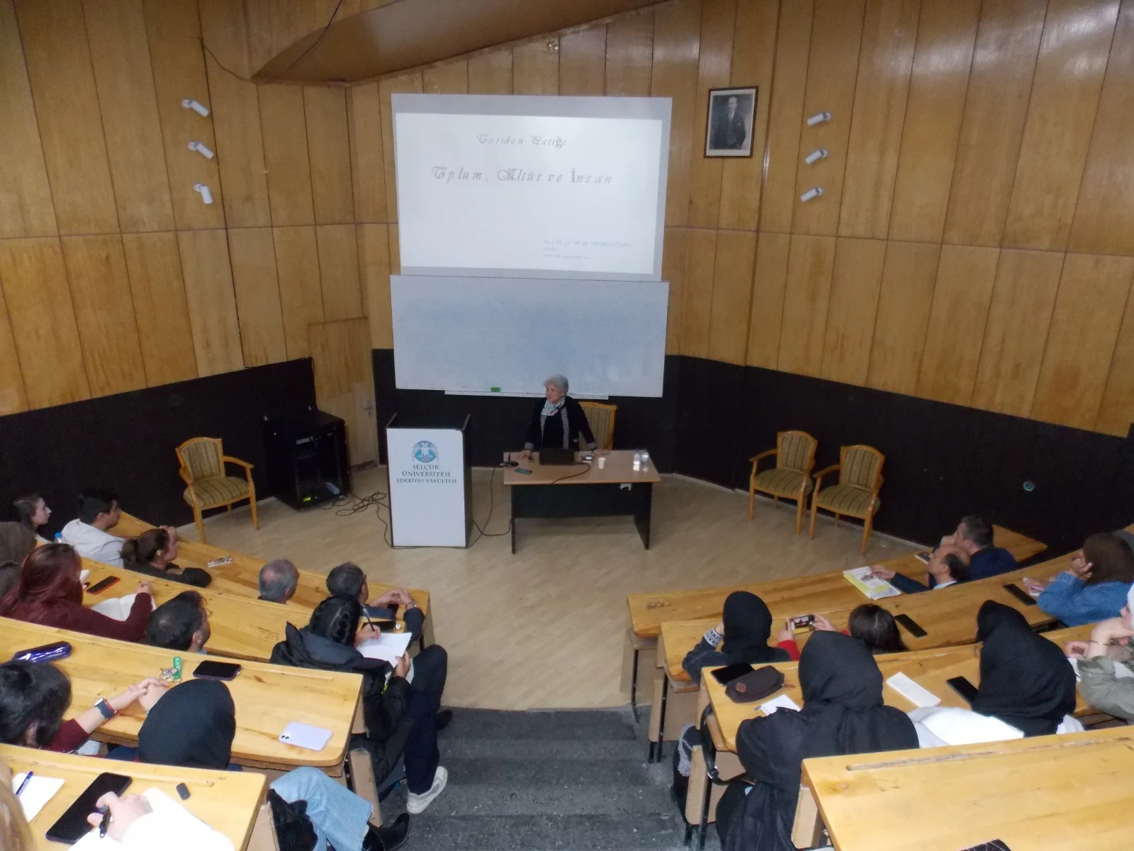 Teoriden Pratiğe: Toplum, Kültür ve İnsan Konferansı