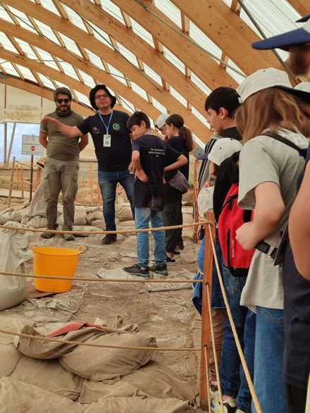 Otizmli çocuklara toplum faaliyeti kapsamında eğitim verilmiştir