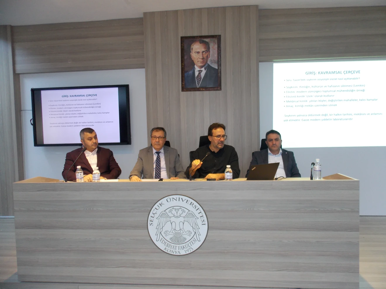 Selçuk Üniversitesi’nde Soykırımın Odağındaki Gazze Konulu Konferans Düzenlendi