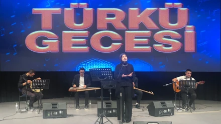 Selçuk Üniversitesinde türkülerle dolu bir gece yaşandı