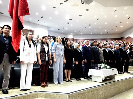 EĞİTİM FAKÜLTESİ İLK MEZUNLARINI VERDİ