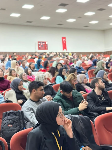 Psikoloji Zirvesi Gerçekleştirildi