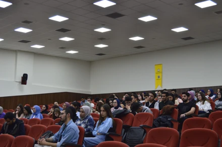 Mezun Oldum Peki Şimdi N'Olacak? Programı Gerekleştirildi