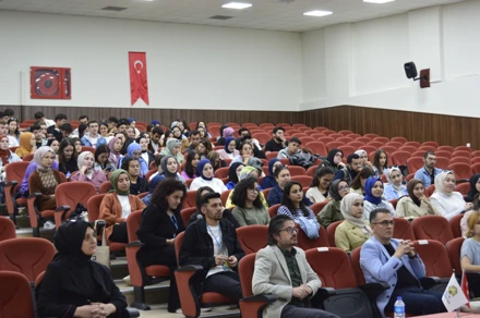 Mezun Oldum Peki Şimdi N'Olacak? Programı Gerekleştirildi