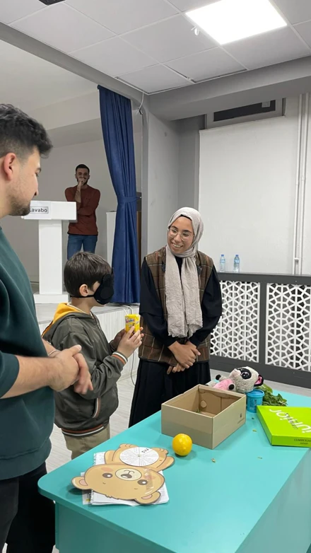 İlkokulda Fen Öğretimi dersi etkinliği