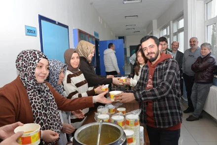 Sıcak Çorba İkramı