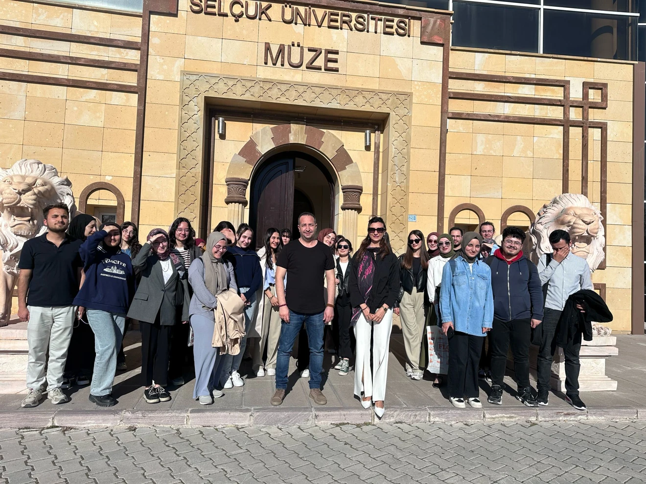 Selçuk Üniversitesi Müzesinde Öğretmen Adaylarının Etkileşimli Eğitim Deneyimi