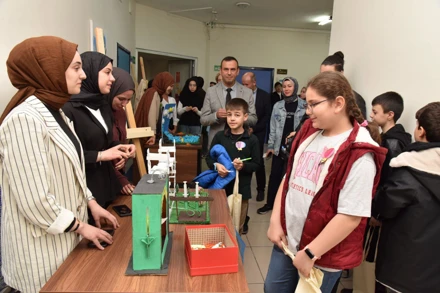 Sınıf Öğretmenliği Öğrencilerinden Dünya Su Günü'ne Özel Etkinlik