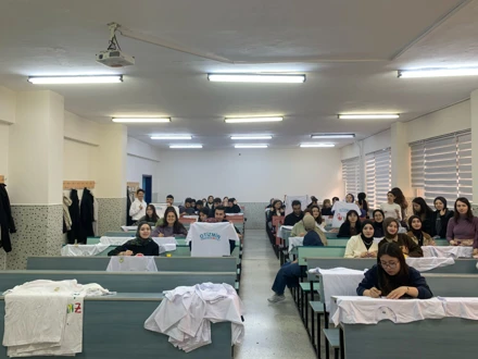 Otizmin fakındayız, onların yanındayız