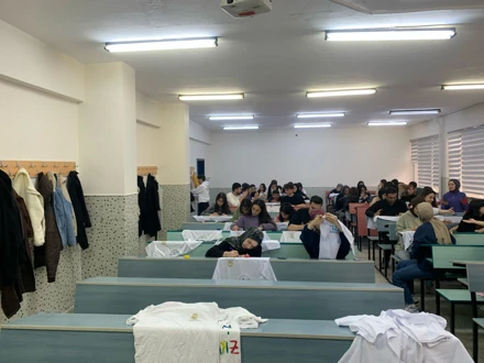 Otizmin fakındayız, onların yanındayız