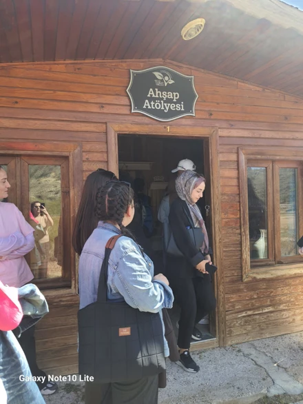 Öğretmen Adaylarımız Sille Tabiat Okulu’nda Doğayla İç İçe Okul Dışı Öğrenmeyi Deneyimledi