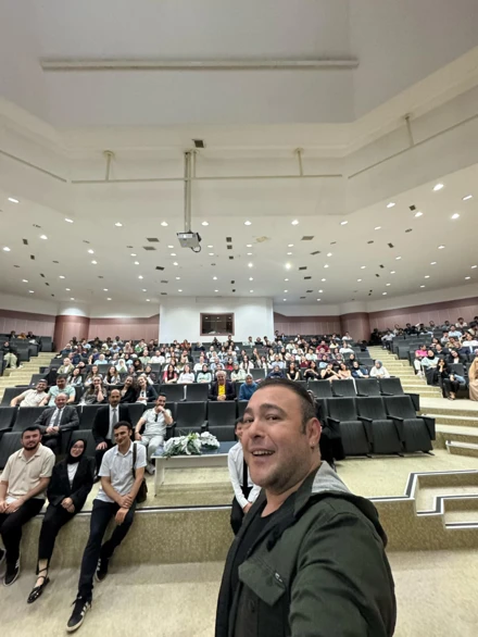 "Tayfun Korkmaz ile Ezgilerden Dizelere" adlı söyleşi gerçekleştirildi