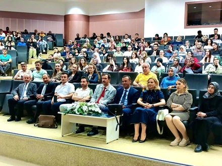 "Tayfun Korkmaz ile Ezgilerden Dizelere" adlı söyleşi gerçekleştirildi