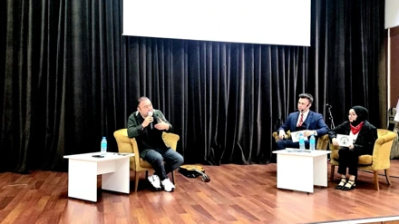 "Tayfun Korkmaz ile Ezgilerden Dizelere" adlı söyleşi gerçekleştirildi