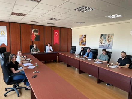 Fakültemiz Araştırma Görevlileri ile Dönem Sonu Değerlendirme Toplantısı Gerçekleştirildi