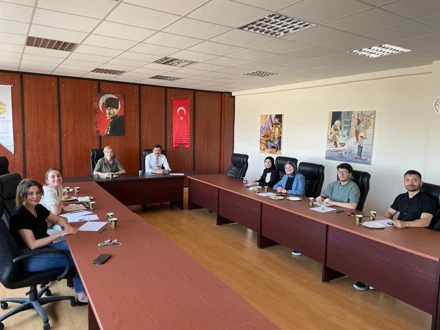 Fakültemiz Araştırma Görevlileri ile Dönem Sonu Değerlendirme Toplantısı Gerçekleştirildi