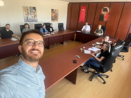 Fakültemiz Araştırma Görevlileri ile Dönem Sonu Değerlendirme Toplantısı Gerçekleştirildi