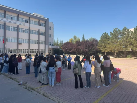 Eğitim Fakültesine Hoş Geldiniz: 1. Sınıf Öğrencilerimiz İçin Oryantasyon Etkinliği Gerçekleştirildi!