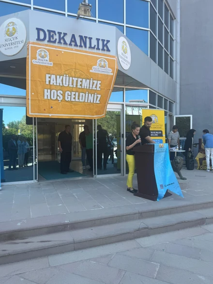 Eğitim Fakültesine Hoş Geldiniz: 1. Sınıf Öğrencilerimiz İçin Oryantasyon Etkinliği Gerçekleştirildi!