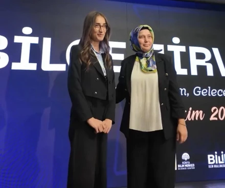 Tebrik: Öğrencimiz Güler Rojin Enzol "3 Dakikada Öğret" Yarışmasında Ödül Aldı!