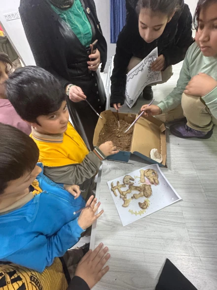 İlkokulda Fen Öğretimi Dersi Kapsamında Okul–Üniversite İş Birliğiyle Etkileşimli Fen Etkinlikleri