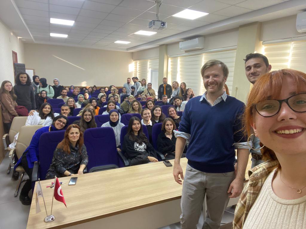 Seminer: Fen Bilimleri’nin Arkeolojideki Rolü: Çatalhöyük, Boncukluhöyük ve Türkmen-Karahöyük 09.12.2022