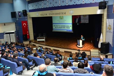 Selçuk Üniversitesi Fen Fakültesinde ‘Akademik Kurul ve Başarı Ödül Töreni’
