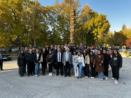 Renklerin Dansı Semineri Gerçekleşti
