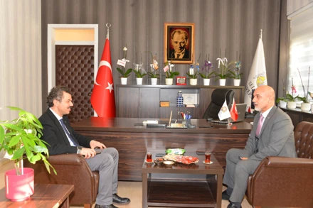 Rektörümüzden Fakültemize Nazik Ziyaret