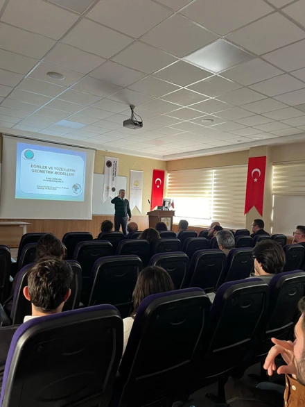 Fakültemizde Dünya Matematik ve Pi Günü Kutlandı