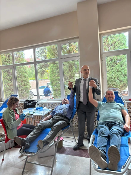 Fakültemizde Kan Bağışı Kampanyası Gerçekleştirildi