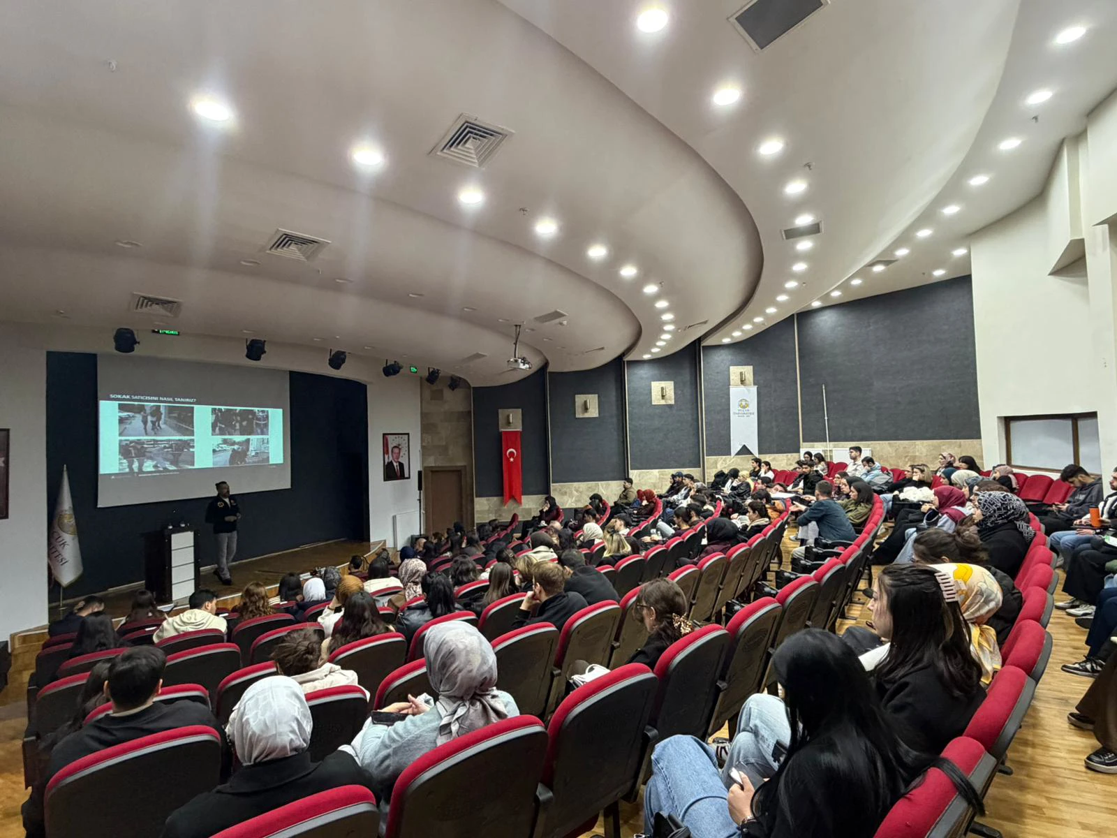 Narko Gençlik Eğitimi Düzenlendi