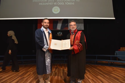 LİSANSÜSTÜ EĞİTİM ENSTİTÜ ÖDÜLLERİ SAHİPLERİNİ BULDU