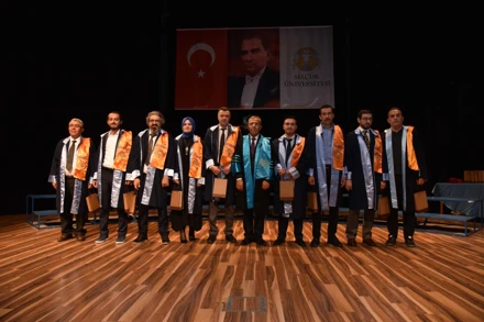 LİSANSÜSTÜ EĞİTİM ENSTİTÜ ÖDÜLLERİ SAHİPLERİNİ BULDU