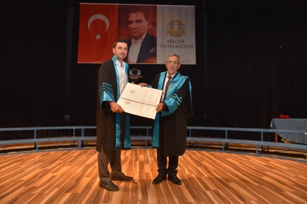 LİSANSÜSTÜ EĞİTİM ENSTİTÜ ÖDÜLLERİ SAHİPLERİNİ BULDU