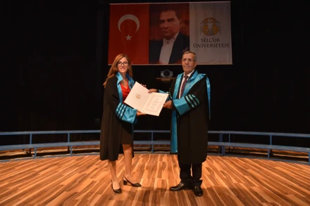 LİSANSÜSTÜ EĞİTİM ENSTİTÜ ÖDÜLLERİ SAHİPLERİNİ BULDU