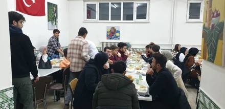 Güneysınır Meslek Yüksekokulu Öğrencileri İftarda Buluştu
