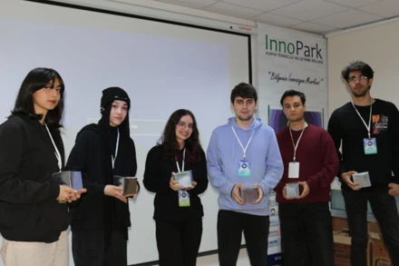 Bölümümüz Öğrencileri InnoPark Ev Sahipliğinde Düzenlenen Global Game Jam'de Birinci Oldu.