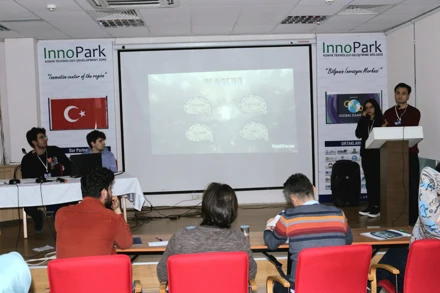 Bölümümüz Öğrencileri InnoPark Ev Sahipliğinde Düzenlenen Global Game Jam'de Birinci Oldu.