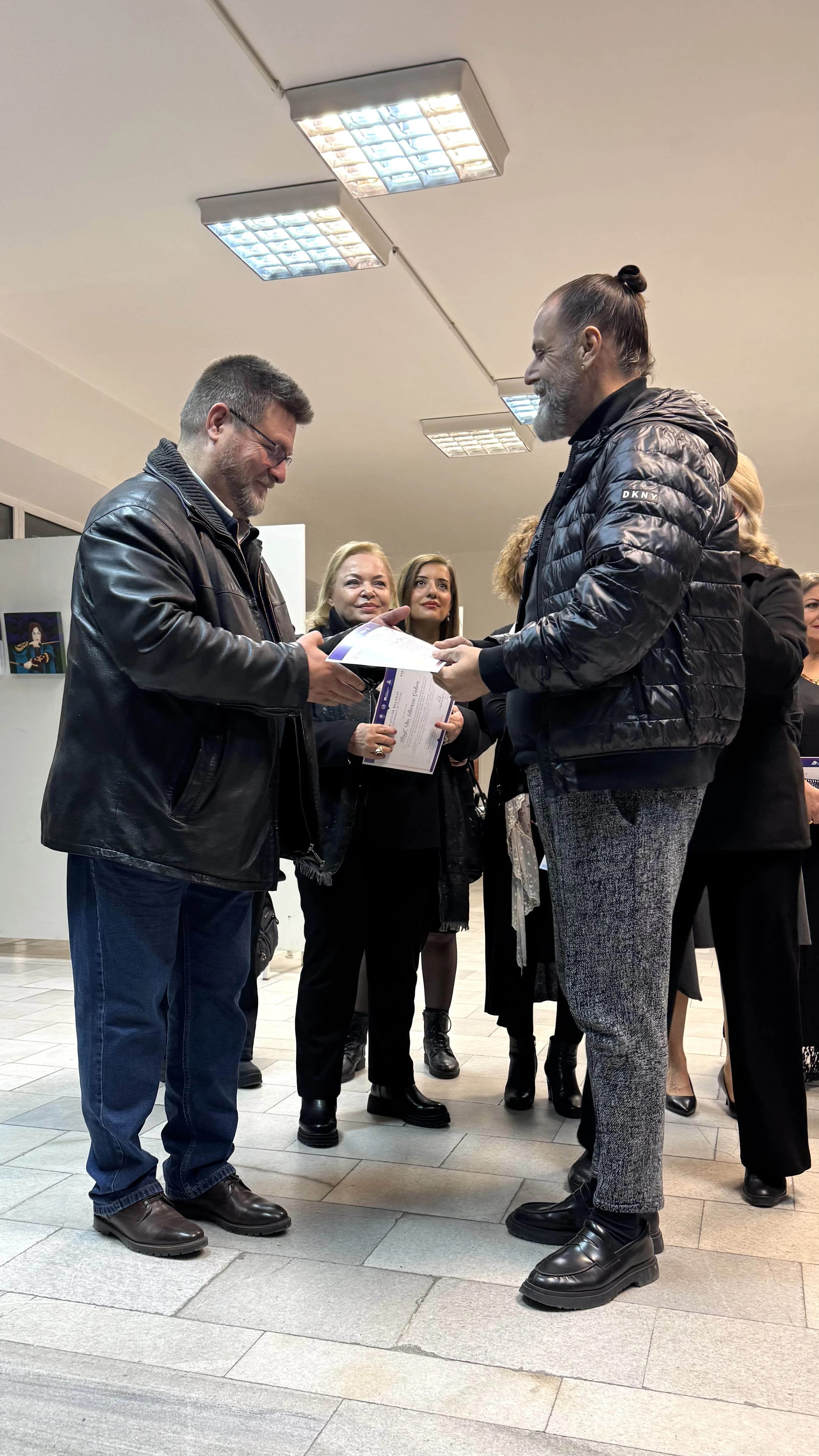 Selçuk Üniversitesi Güzel Sanatlar Fakültesi Heykel Bölümü Öğretim Üyesi Prof. Dr. Oğuz YURTTADUR Türk–Bulgar Yedi Tepeler Dostluk Sergisi'nde Yer Aldı.