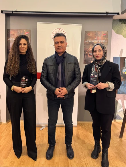 Mezun Öğrencilerimize Üç Ödül Birden