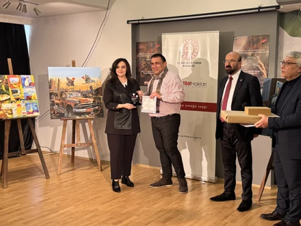 Mezun Öğrencilerimize Üç Ödül Birden