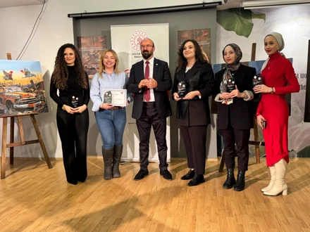 Mezun Öğrencilerimize Üç Ödül Birden