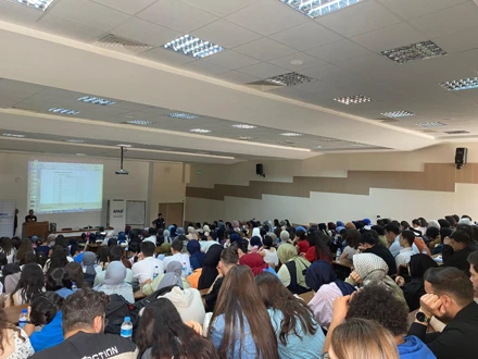 Hemşirelik Fakültesi’nde “Afet Yönetimi ve Deprem Farkındalığı” Programı düzenlendi