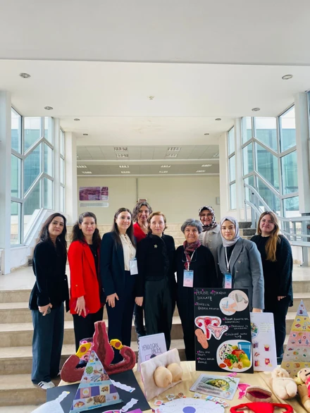 Doğum ve Kadın Hastalıkları Hemşireliği Anabilim Dalı Sağlık Eğitimi Materyal Sergisi Etkinliği