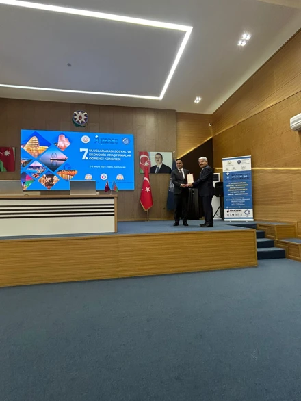 "7. Uluslararası Sosyal ve Ekonomik Araştırmalar Öğrenci Kongresi" başladı.